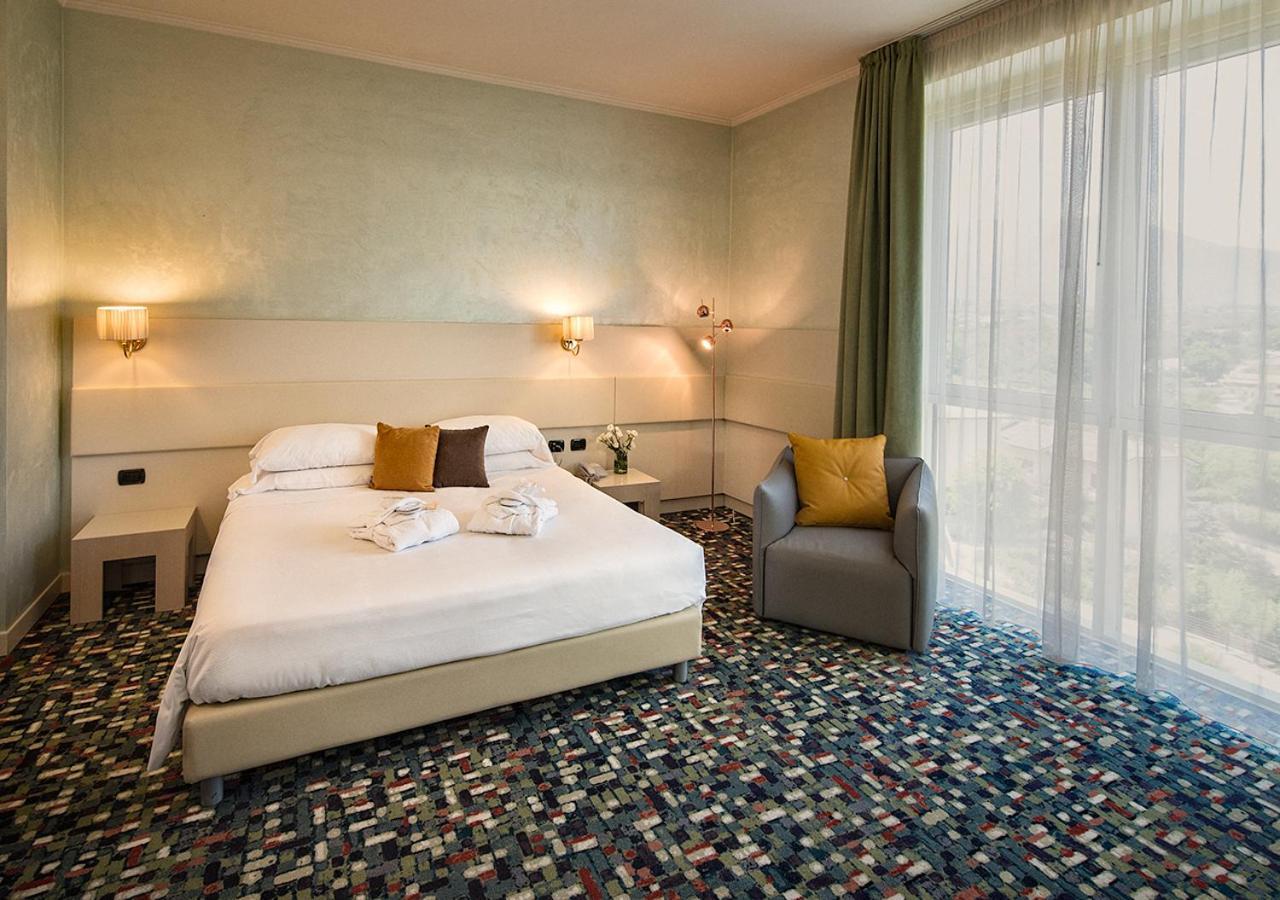 Hotel Ovidius Sulmona Esterno foto