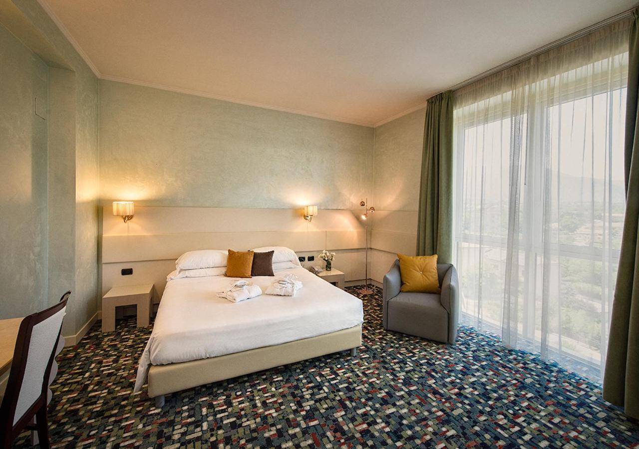 Hotel Ovidius Sulmona Esterno foto